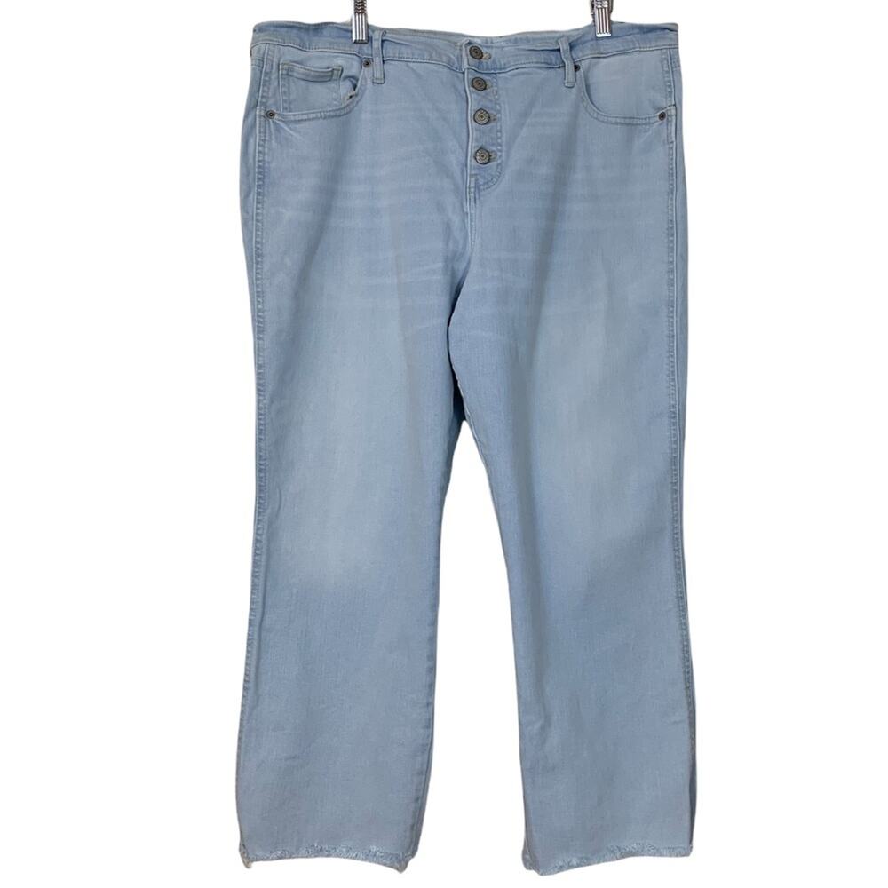 Old Navy Women's Button Fly High Rise Flare Light Wash Jeans Plus Size 18